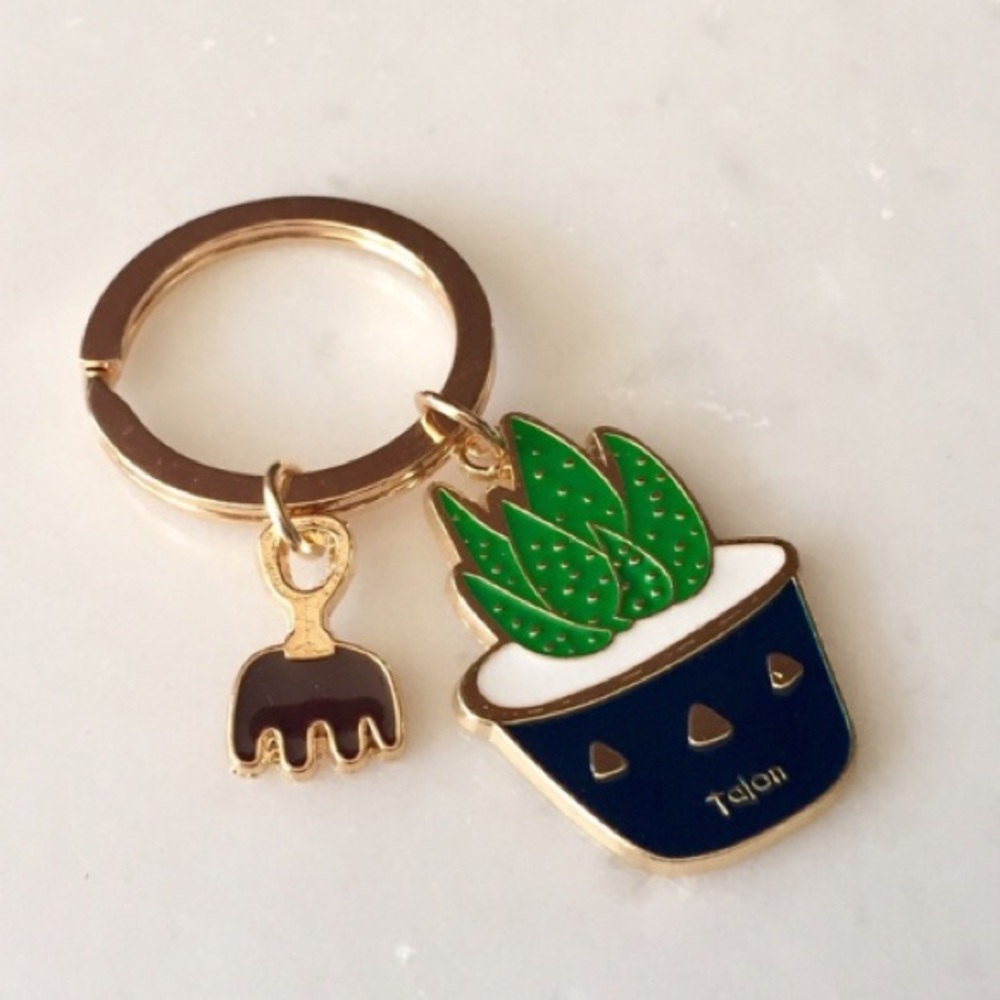 💥LAST ONE💥 Succulent Keychain - Picture 4 of 6